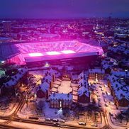 Stadionul lui Birmingham FC a iluminat orașul în roz / foto: X Birmingham City FC