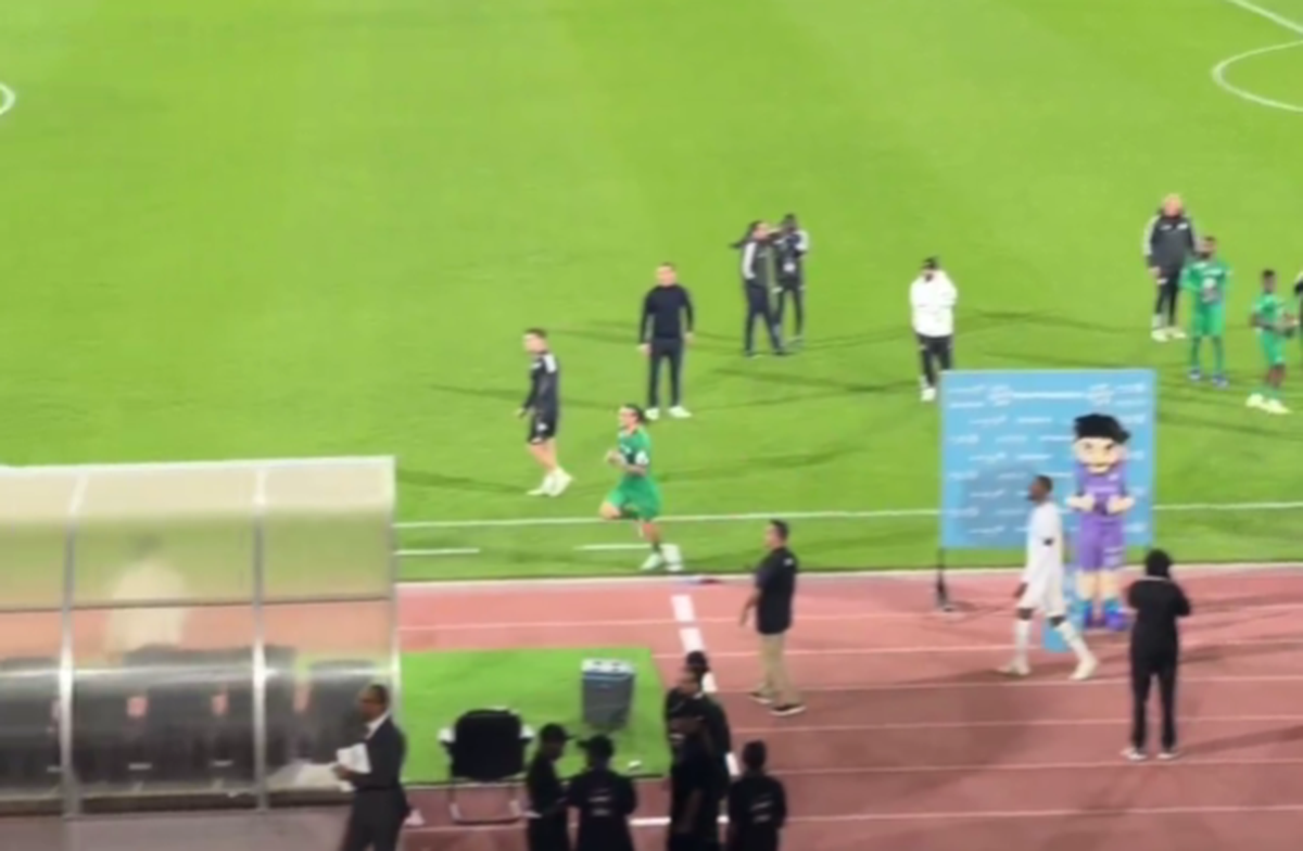 Marius Șumudică, scandal chiar la meciul de debut » Altercație cu starul de milioane al adversarei