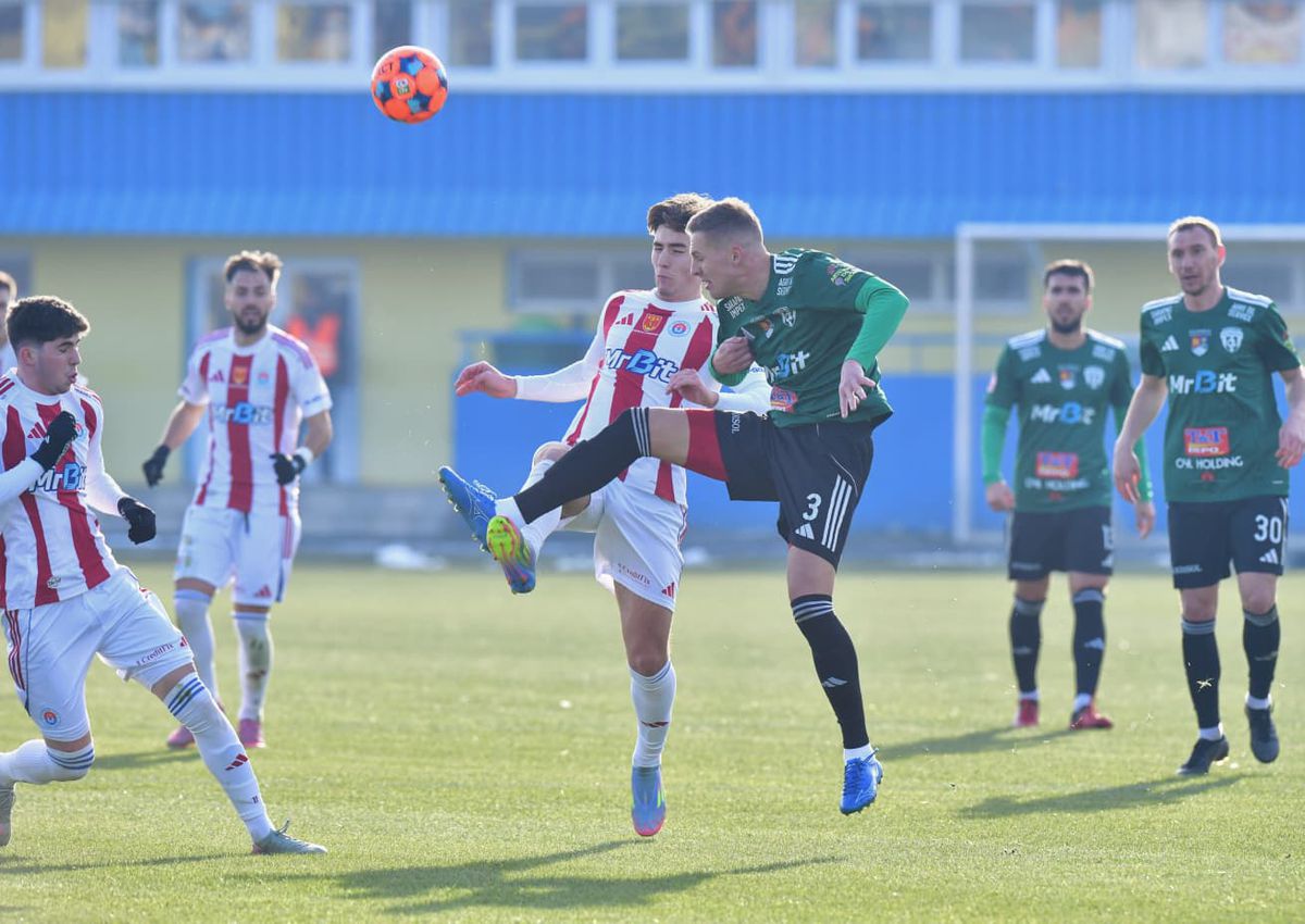 A revenit pe teren după 4 luni în care s-a luptat cu depresia, în primul meci jucat de Slobozia pe stadionul modernizat