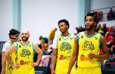 CSU Sibiu a reușit revenirea anului în baschetul românesc! Adversarii au condus cu 65-39, dar a urmat ceva incredibil