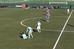 Scene șocante la amicalul din Spania: și-a luat coechipierul la bătaie