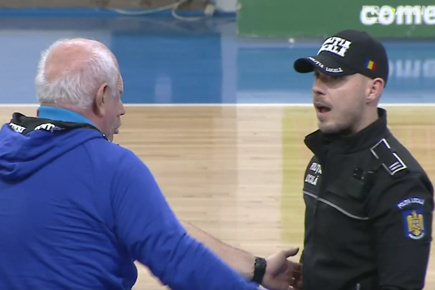 FOTO Poliția pe teren la meciul din „Liga Florilor” » Gheorghe Tadici s-a aflat în prim-plan