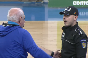 Poliția pe teren la meciul din „Liga Florilor”! Gheorghe Tadici s-a aflat în prim-plan