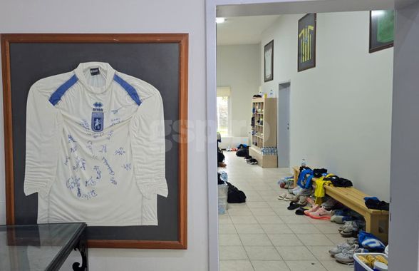 Bântuiți de Mititelu și în Antalya » Fotografia zilei: ce au găsit juveții la intrarea în vestiar