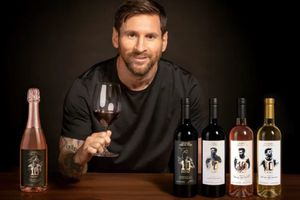 Preferința curioasă a lui Leo Messi: șpriț de 60 de euro cu un suc acidulat! » „De aceea îmi place să le combin”