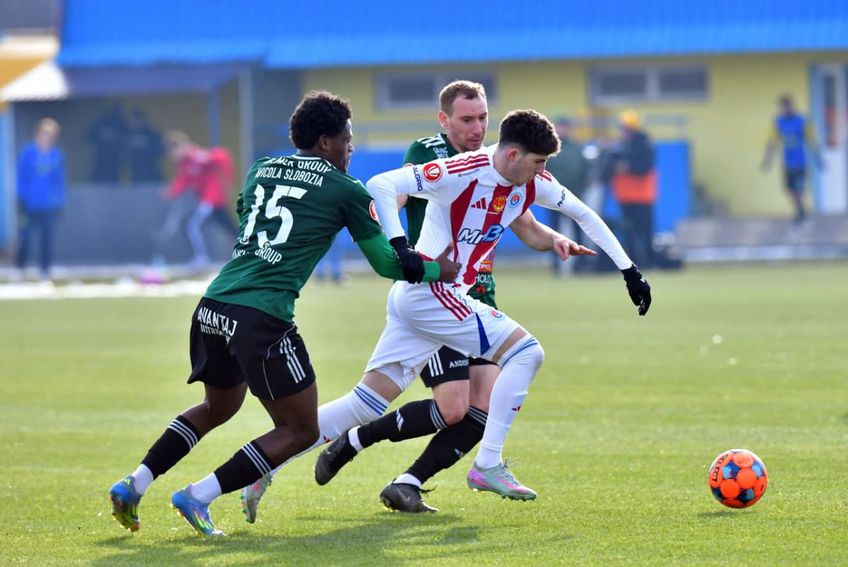 GALERIE FOTO A revenit pe teren după 4 luni în care s-a luptat cu depresia, în primul meci jucat de Slobozia pe stadionul modernizat