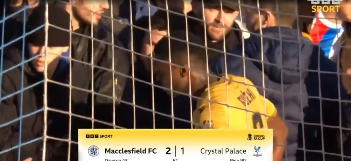 Marc Guehi, confruntare cu fanii! Crystal Palace a suferit un eșec istoric în Cupa Angliei