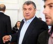 Becali, Copos și ceilalți „autori” au scris 54 de cărți în închisoare și niciuna după eliberare! Ce s-a întâmplat?!