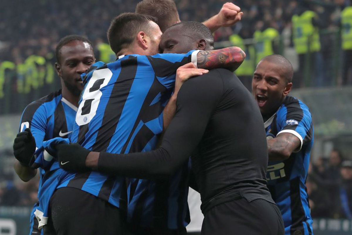 INTER - AC MILAN 4-2 // VIDEO Thriller de Oscar: Inter revine de la un handicap de 2 goluri cu Milan după 70 de ani » Conte e precaut: „E prea devreme pentru titlu”