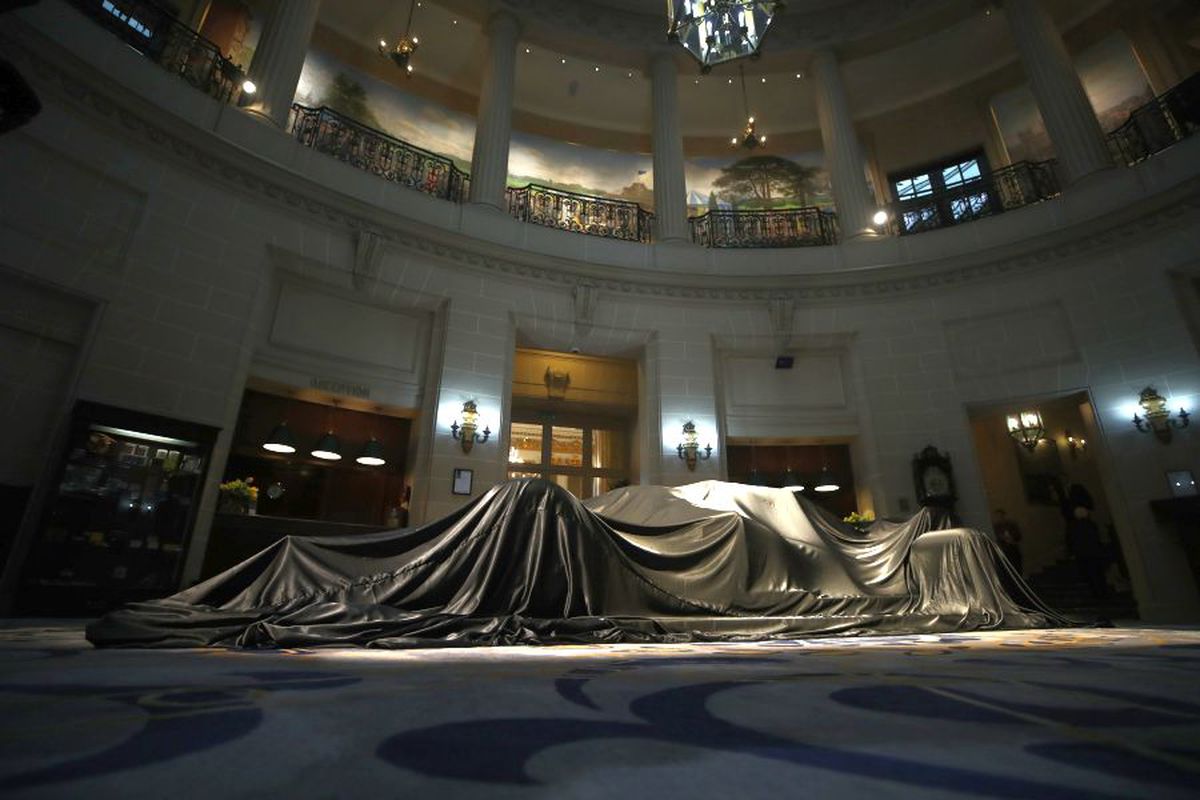 VIDEO + FOTO Mercedes și-a prezentat noul monopost de Formula 1! Sponsor cu cifră de afaceri de 8 miliarde