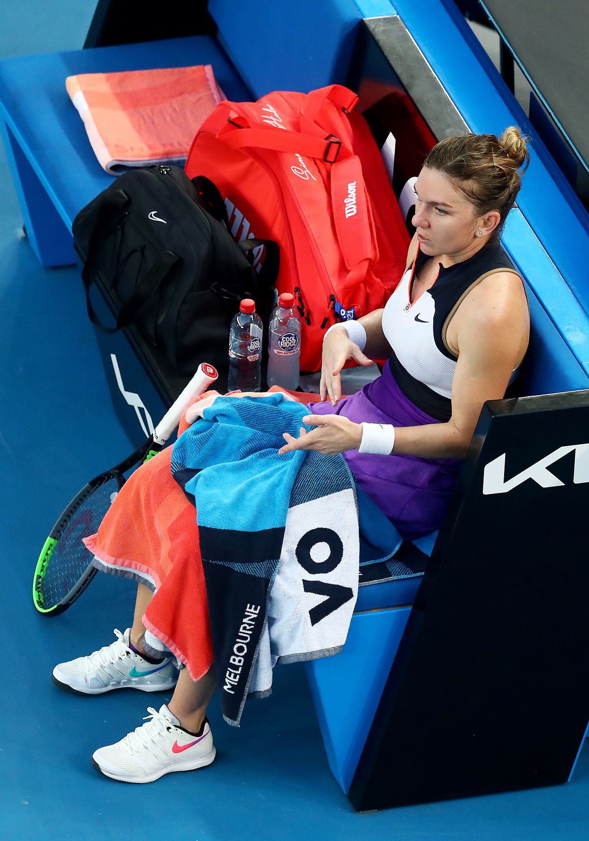 Maestra revenirilor! Simona Halep e în turul 3 la Australian Open, după două ore și jumătate de luptă cu Tomljanovic! Și-a arătat clasa în final, după ce a fost la un game de eliminare
