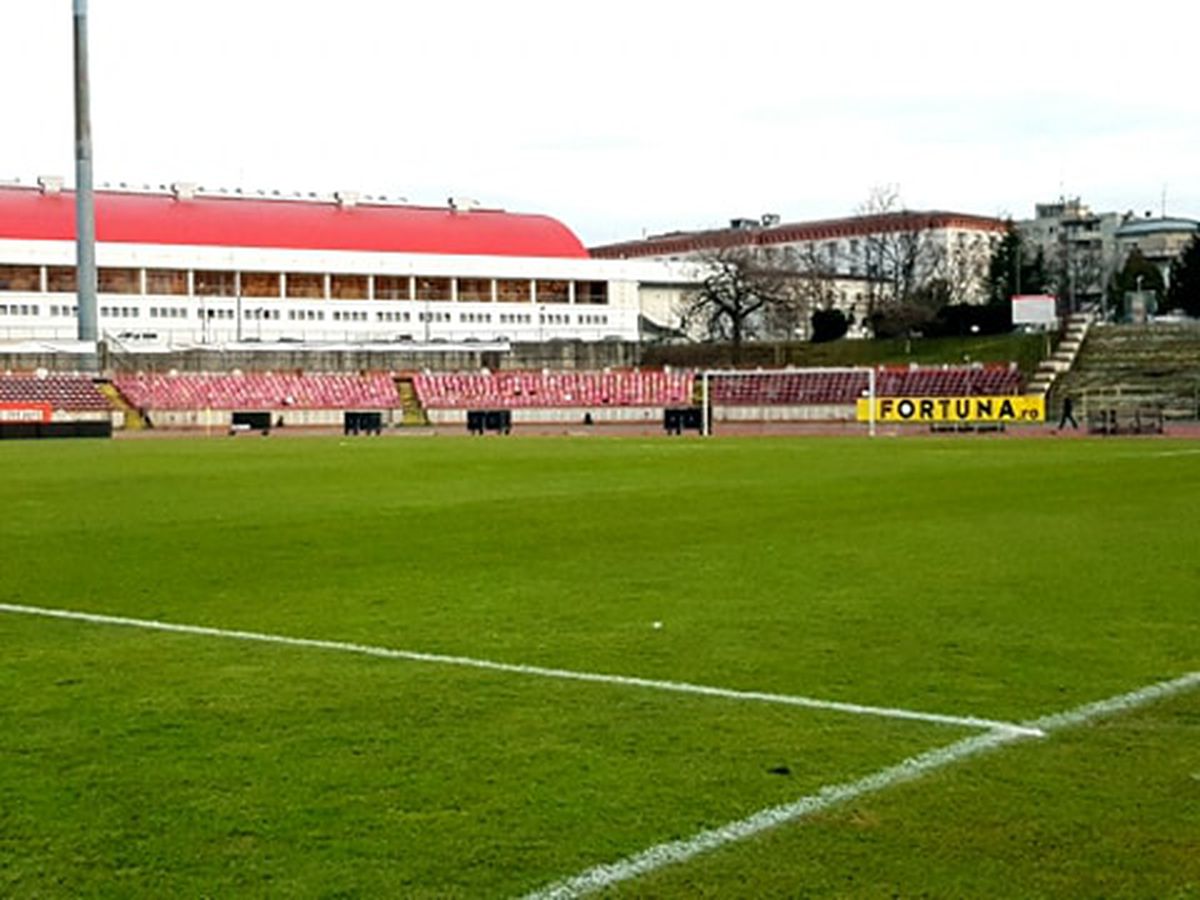 FOTO. Cum arată terenul înainte de Dinamo - FCSB » GSP a inspectat gazonul din Ștefan cel Mare