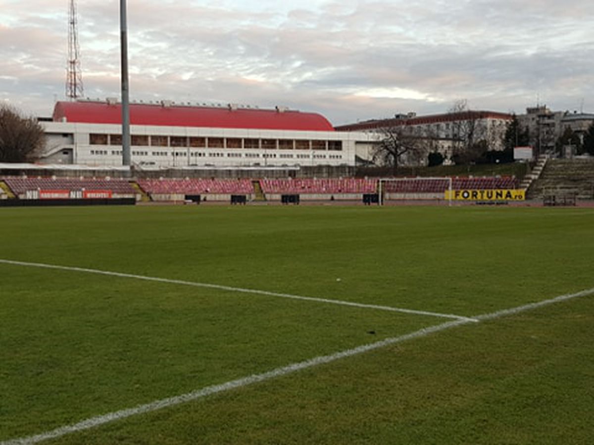 FOTO. Cum arată terenul înainte de Dinamo - FCSB » GSP a inspectat gazonul din Ștefan cel Mare
