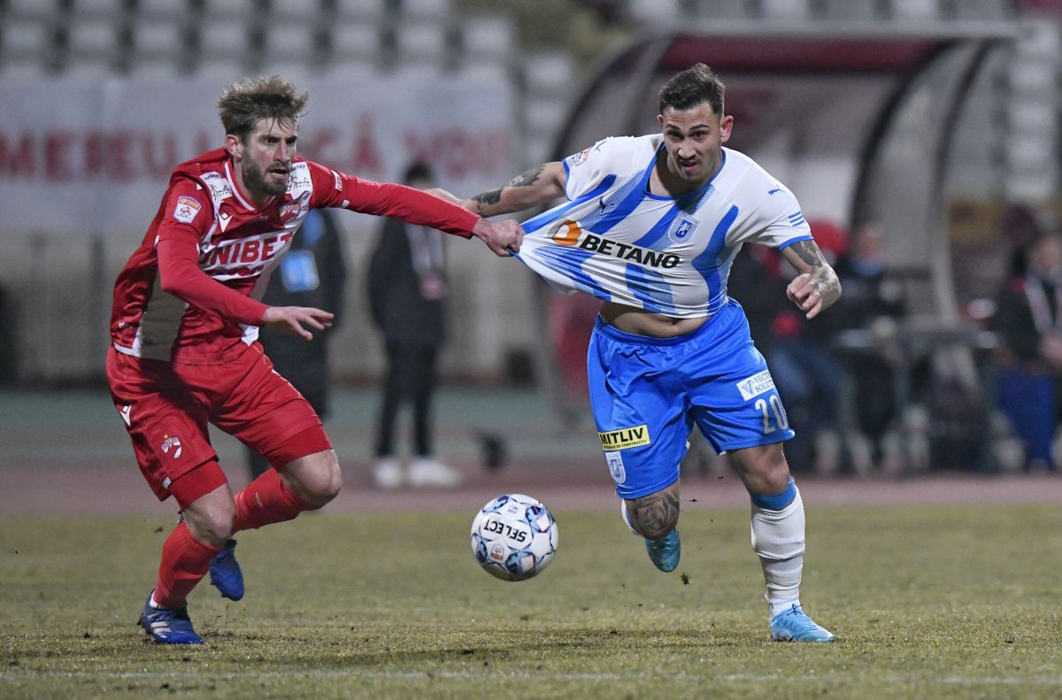 Jovan Markovic are din nou probleme cu greutatea. Cum a fost surprins atacantul Universității Craiova în partida cu Dinamo