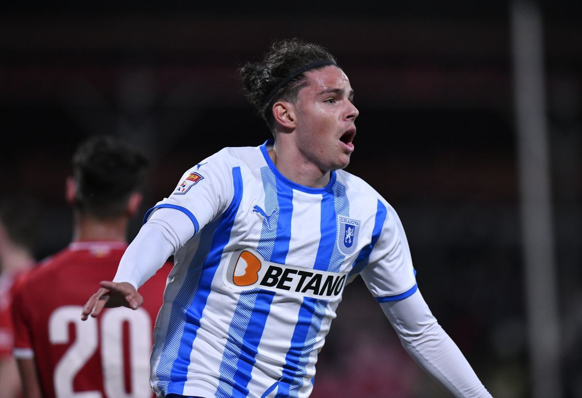 Jovan Markovic are din nou probleme cu greutatea. Cum a fost surprins atacantul Universității Craiova în partida cu Dinamo