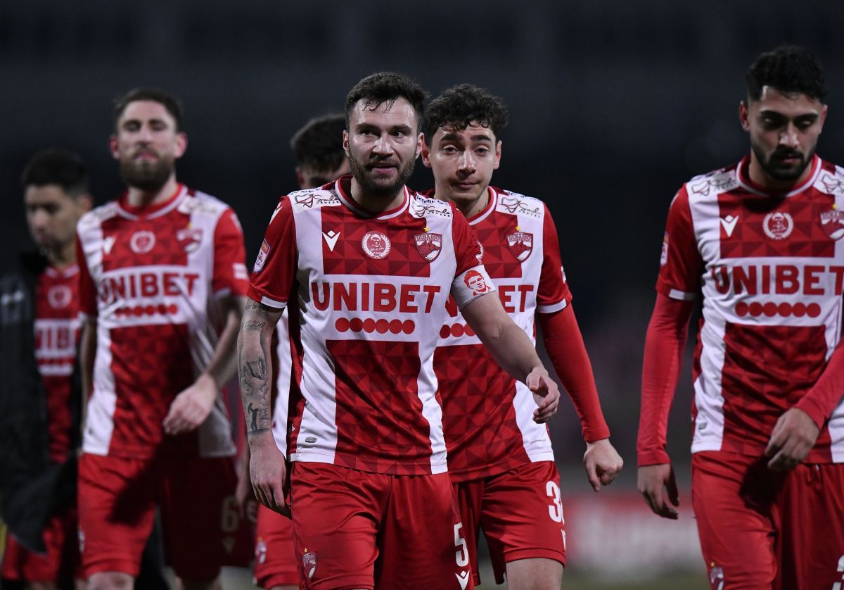 Apărarea lui Dinamo a fost pulverizată din nou: „După ce primim gol, intră debandada în noi!”