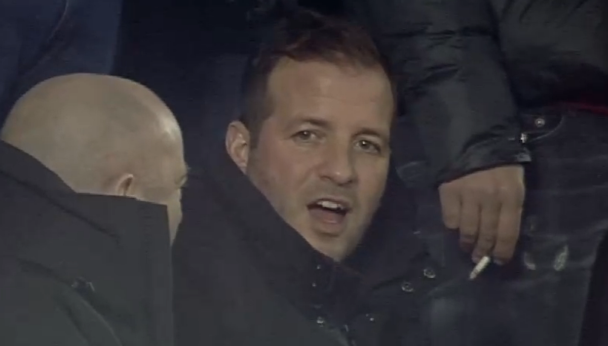 Van der Vaart, spectator de lux la Rapid - FCU Craiova