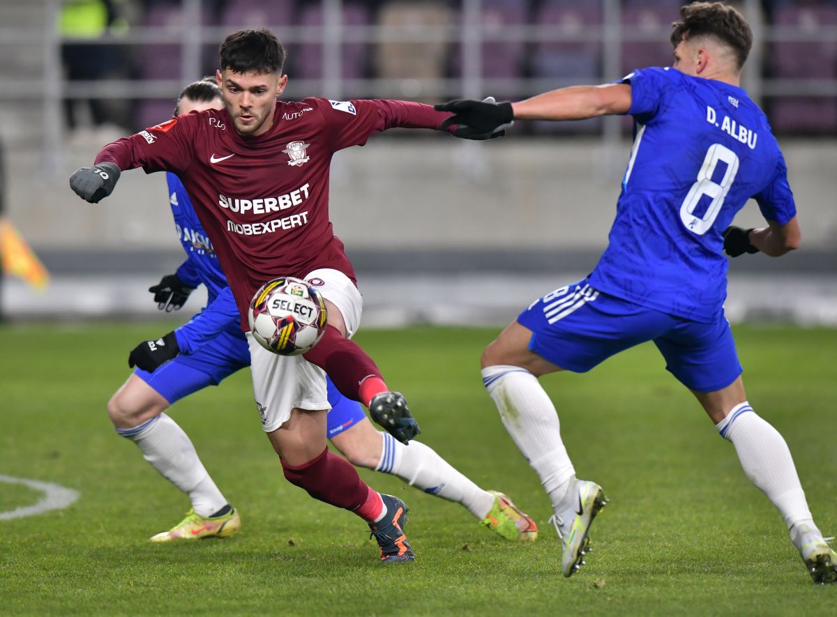 Anghel Iordănescu îl avertizează pe Mutu: „Are nevoie de 3-4 jucători noi pentru titlu”