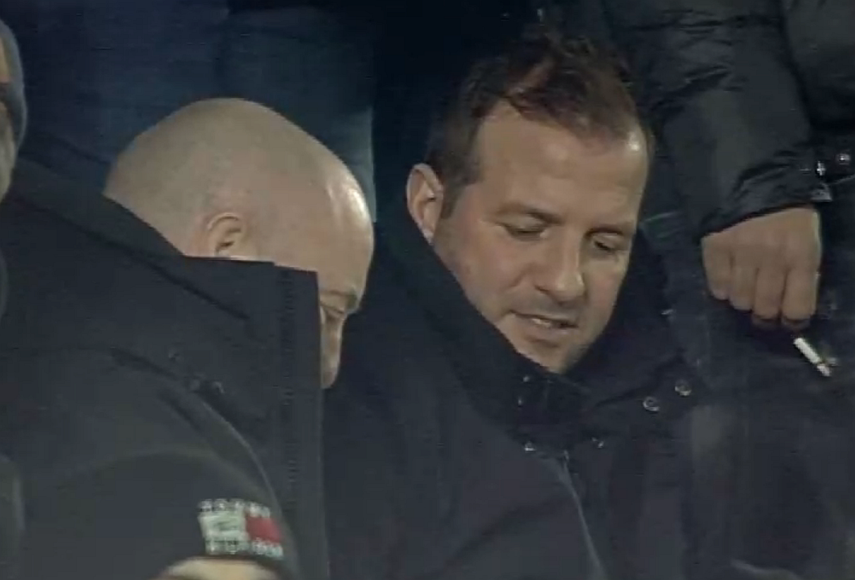 „Vreau să văd și niște fotbal” » Van der Vaart, spectator de lux la Rapid - FCU Craiova