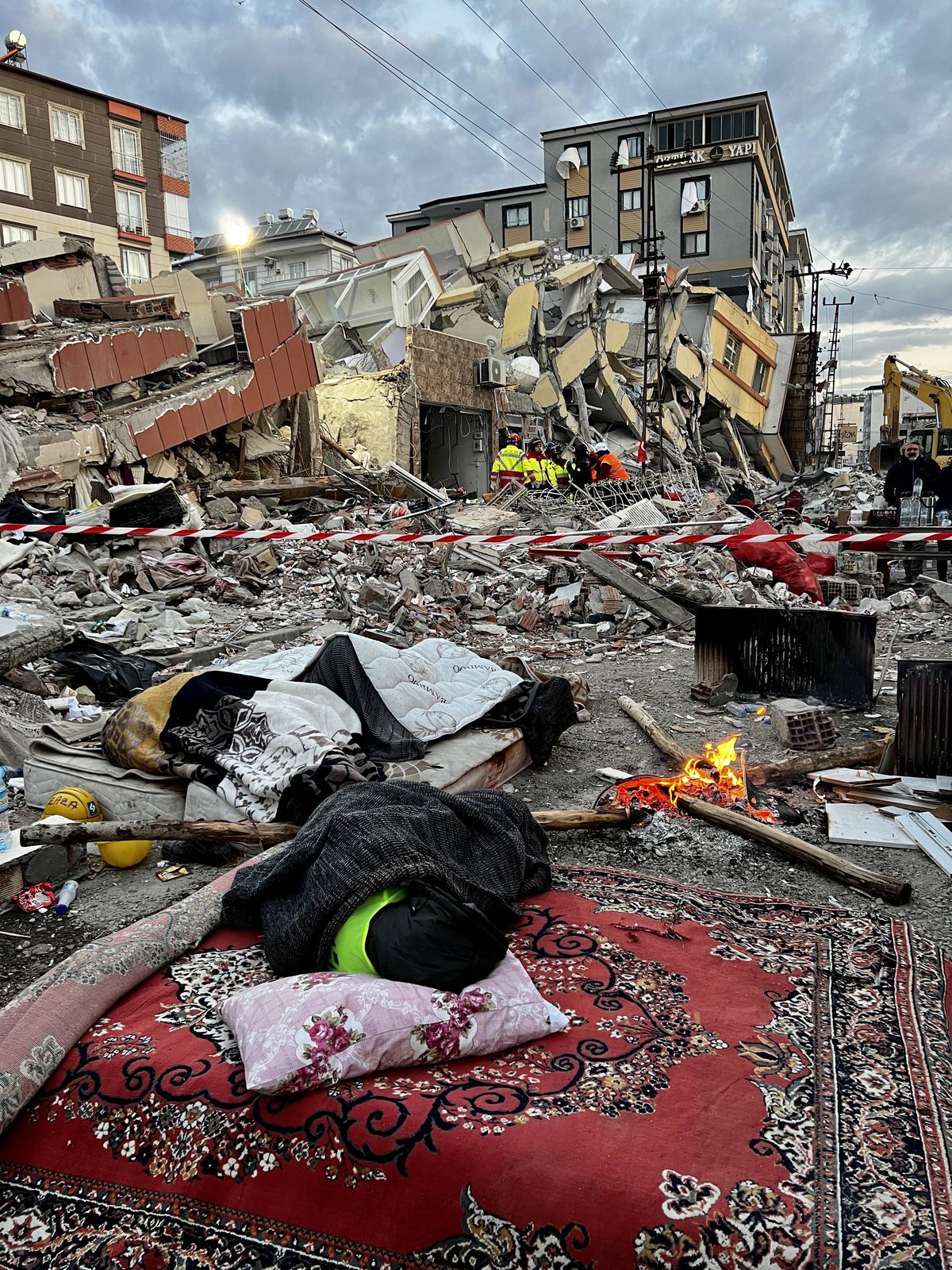 Un fost patron din Liga 1, care și-a făcut o avere din imobiliare, susține că la noi nu s-ar prăbuși atât de multe clădiri ca în Turcia: „Noi, românii, suntem mai catolici decât papa”