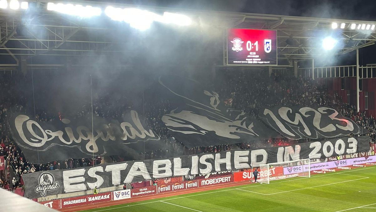 Cum au răspuns giuleștenii scandărilor rasiste venite din galeria lui FCU Craiova: „A ajuns Mititelu să spele cu voi pe jos” » Toate mesajele afișate în Giulești