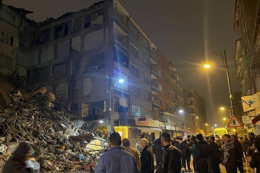 Ionuț Negoiță (49 de ani), fostul patron al celor de la Dinamo, a comentat imaginile dezastrului din Turcia, acolo unde un cutremur de 7,8 pe scara Richter a făcut mii de victime. 
Foto: Imago