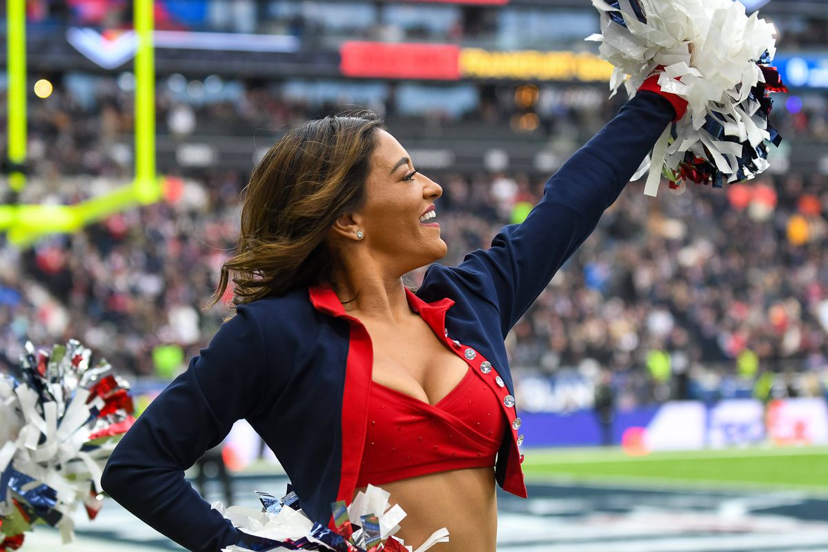 9 reguli ciudate pe care majoretele din NFL sunt obligate să le respecte » Ce articol vestimentar e INTERZIS și în timpul liber!