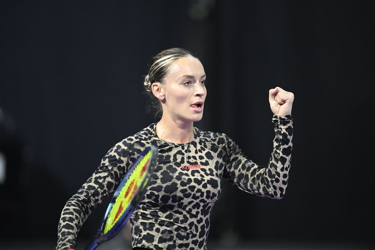 VAR în tenis :) » Un spectator l-a corectat pe arbitru în timpul meciului Anei Bogdan de la Transylvania Open