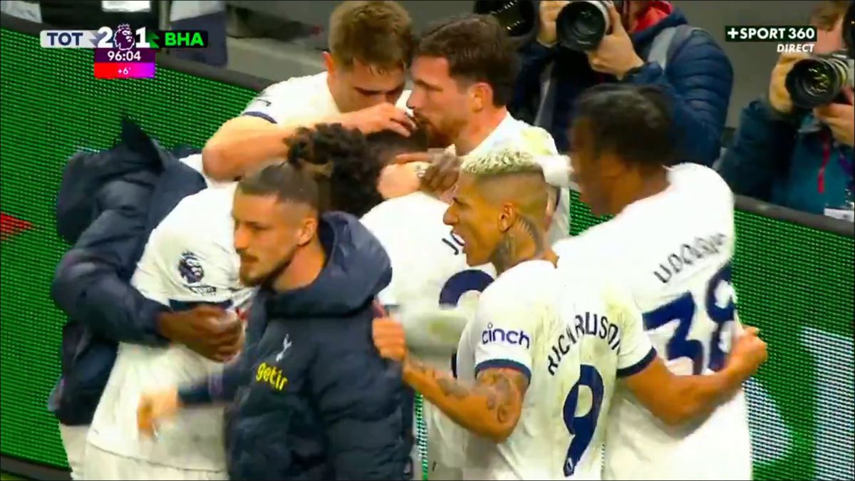 Tottenham, victorie la ultima fază cu Brighton! Radu Drăgușin, explozie de bucurie la final