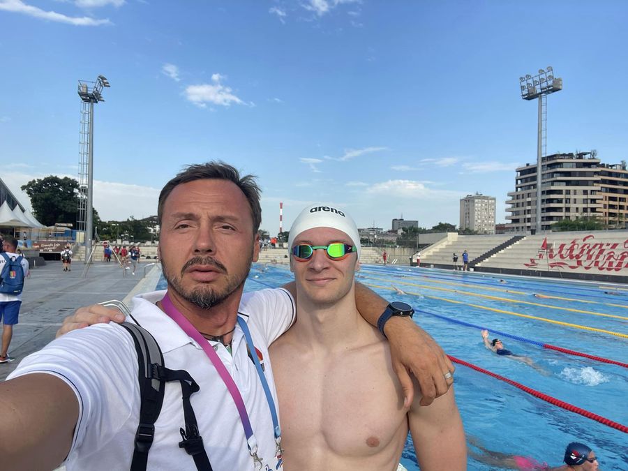 Răzvan Florea, unicul medaliat olimpic din istoria înotului masculin românesc, îi va fi alături lui Patrick Dinu la CM de la Doha, un debut pentru amândoi + Ce crede despre decizia lui David Popovici