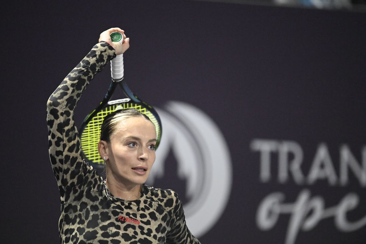 VAR în tenis :) » Un spectator l-a corectat pe arbitru în timpul meciului Anei Bogdan de la Transylvania Open