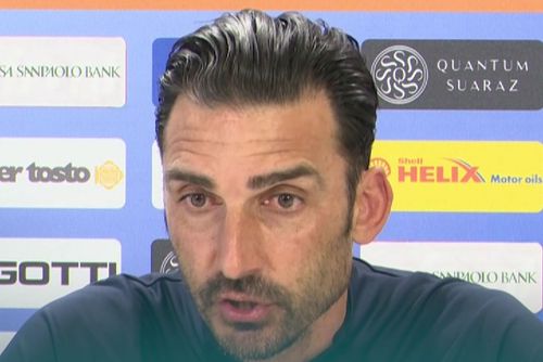 Elias Charalambous (43 de ani), antrenorul celor de la FCSB, i-a transmis un mesaj de „rămas bun” atacantului Andrea Compagno (27 de ani), care s-a despărțit de echipa finanțată de Gigi Becali.