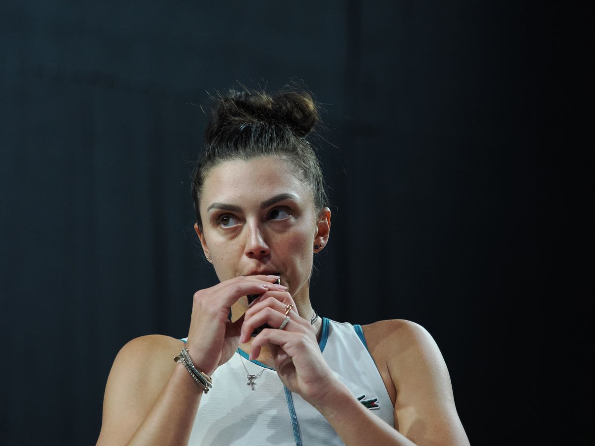 VAR în tenis :) » Un spectator l-a corectat pe arbitru în timpul meciului Anei Bogdan de la Transylvania Open