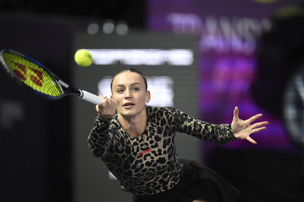 VAR în tenis :) » Un spectator l-a corectat pe arbitru în timpul meciului Anei Bogdan de la Transylvania Open