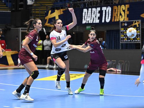 Kristina Novak, într-un duel cu Rapid / FOTO: Imago