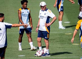 Marca dezvăluie „săpuneala” din vestiar » Ancelotti: „Vă schimb pe toți trei dacă nu faceți asta!”