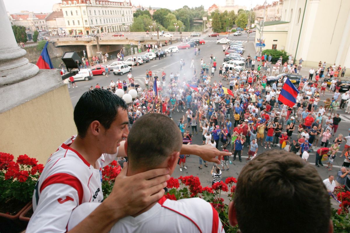 Ilie Bolojan și scenele uitate de timp descoperite în arhiva GSP: în stradă cu suporterii la promovarea-fantomă » Momentul în care a stârnit furia comunității