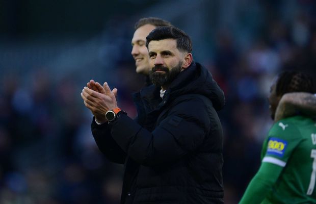 Povestea emoționantă a „călăului” lui Liverpool din Cupa Angliei » Antrenorul surprizei Plymouth a fugit din satul natal la 9 ani