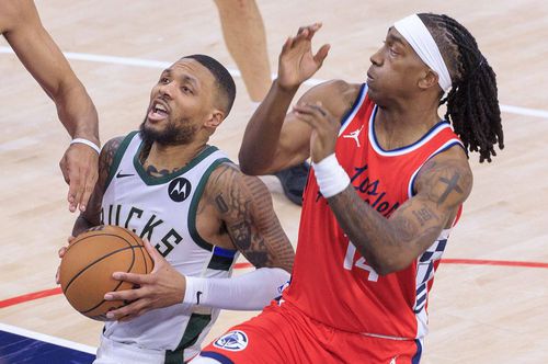 Damian Lillard, în alb, foto: Imago