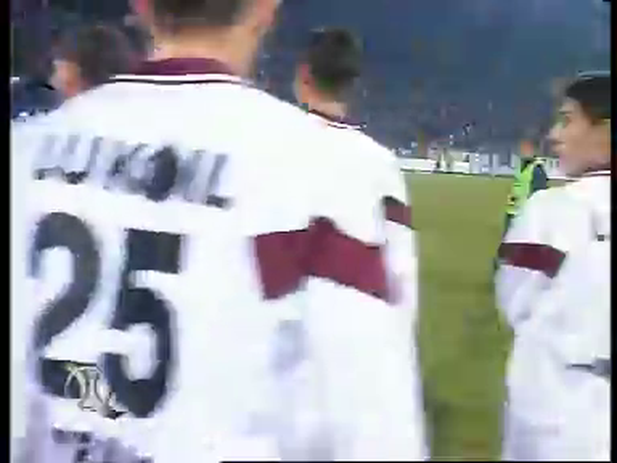 Răzvan Lucescu - steag Rapid vs Steaua, pe Ghencea