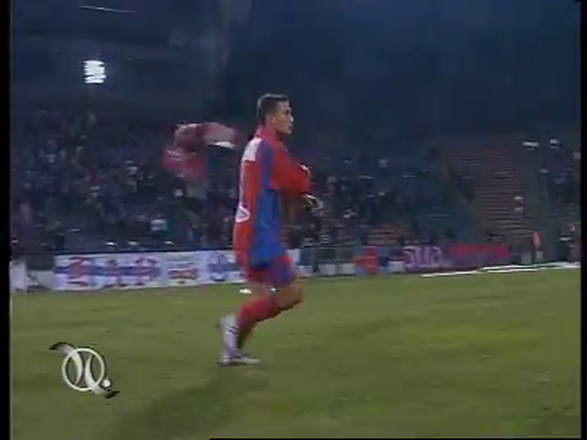Răzvan Lucescu - steag Rapid vs Steaua, pe Ghencea
