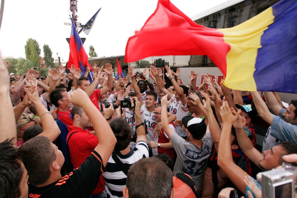 Ilie Bolojan și scenele uitate de timp descoperite în arhiva GSP: în stradă cu suporterii la promovarea-fantomă » Momentul în care a stârnit furia comunității