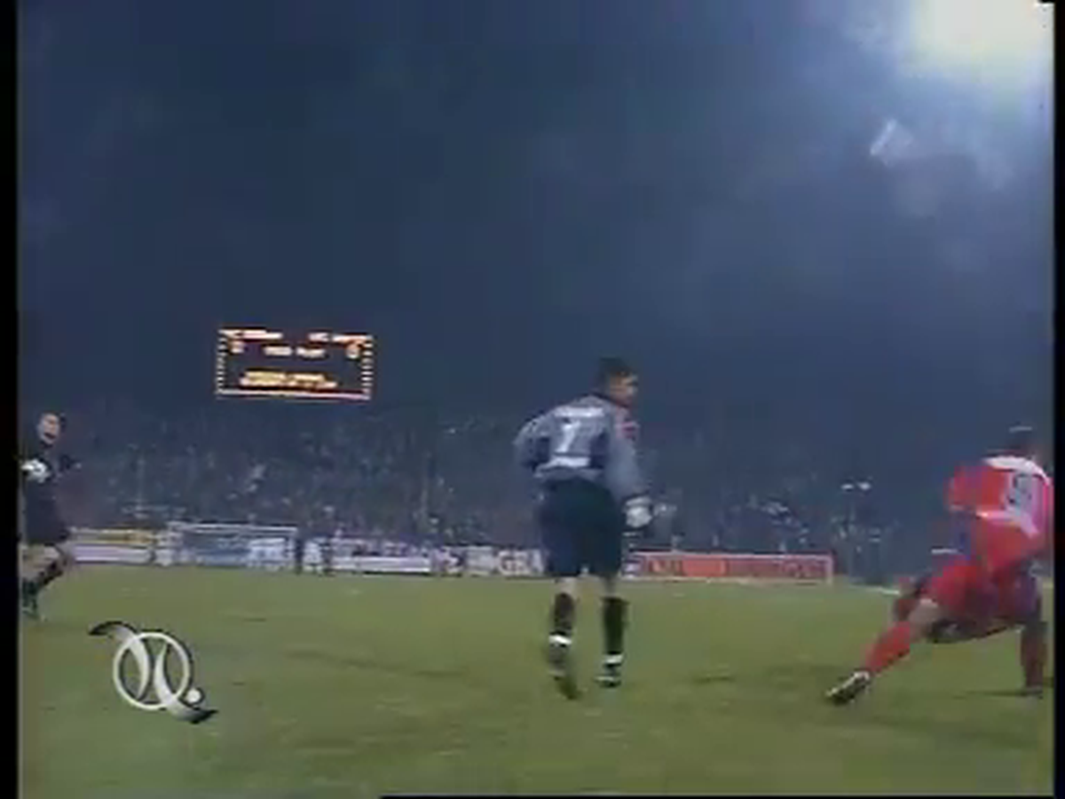 Răzvan Lucescu - steag Rapid vs Steaua, pe Ghencea