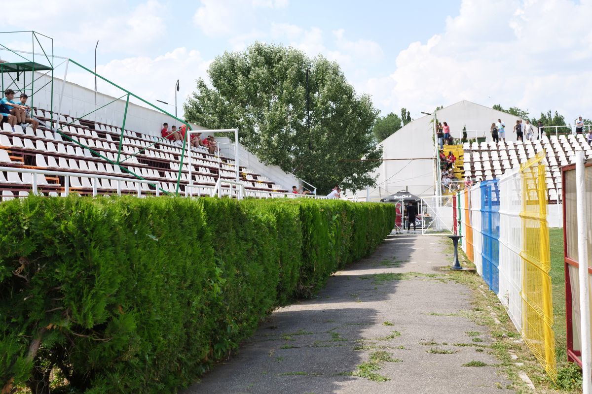Cum mai arată stadionul din Regie » Legendele Sportului Studențesc, demonstrativ la 109 ani de la înființarea clubului