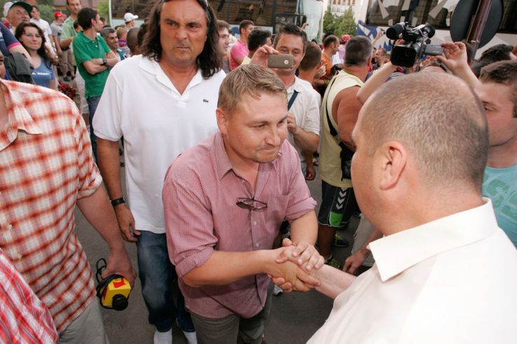 Ilie Bolojan, la promovarea-fantomă a Bihorului, din 2011 / Sursă foto: Arhivă Gazeta Sporturilor