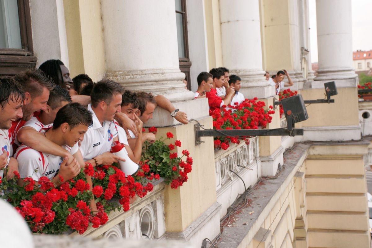 Ilie Bolojan, imagini uitate de timp de la promovarea-fantomă a Bihorului din 2011