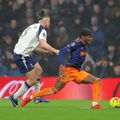 Radu Drăgușin, în Tottenham - Newcastle // FOTO: Imago Images