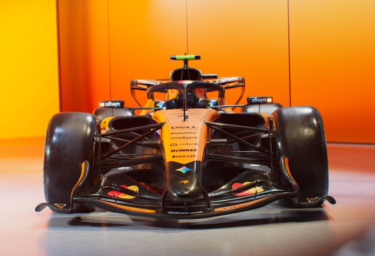 McLaren și-a prezentat monopostul pentru sezonul 2026 din Formula 1 » Ce spune Zak Brown despre lupta Norris - Piastri