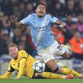 Daniel Svensson (stânga) a fost integralist la Dortmund în meciul din grupa de Champions League cu Manchester City (1-4) / Foto: Imago