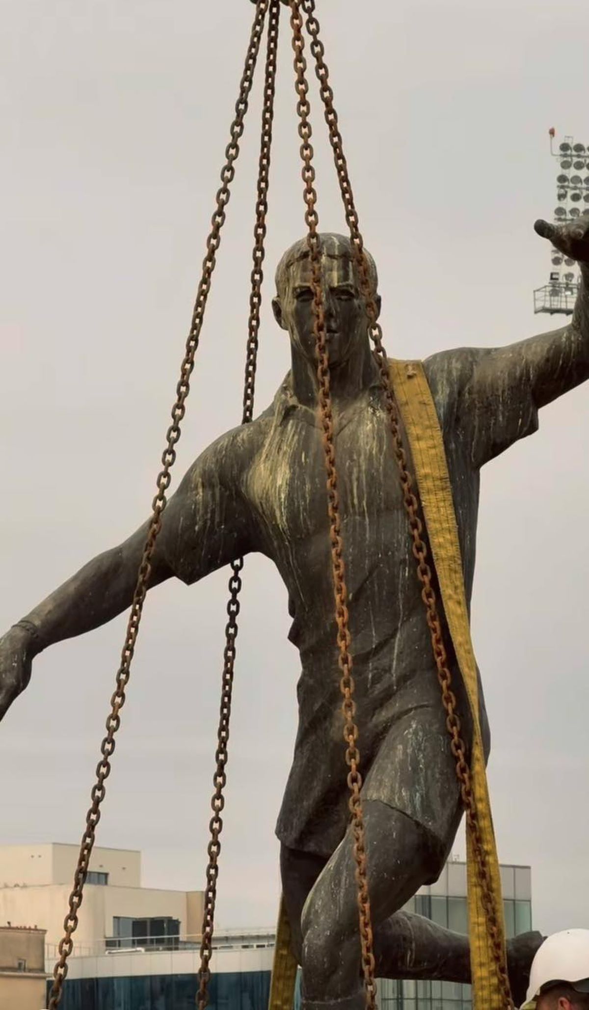 Statuile de la Dinamo » Legendele din „Olimpul” clubului, la loc de cinste în complex